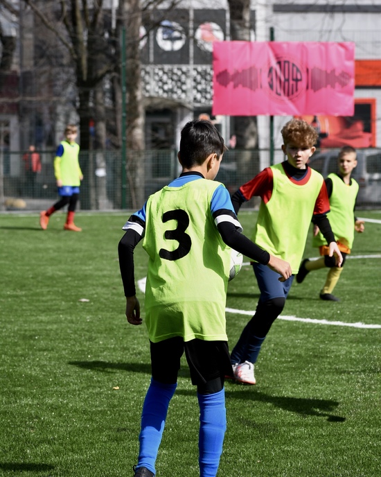 У Запоріжжі стартував третій міський етап змагань «Шкільний м’яч»